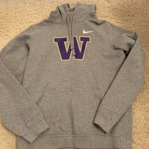 Grey Washington huskies hopdie